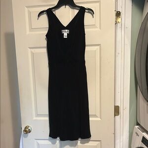 Bloomingdale’s Black Dress Size 2 Petite